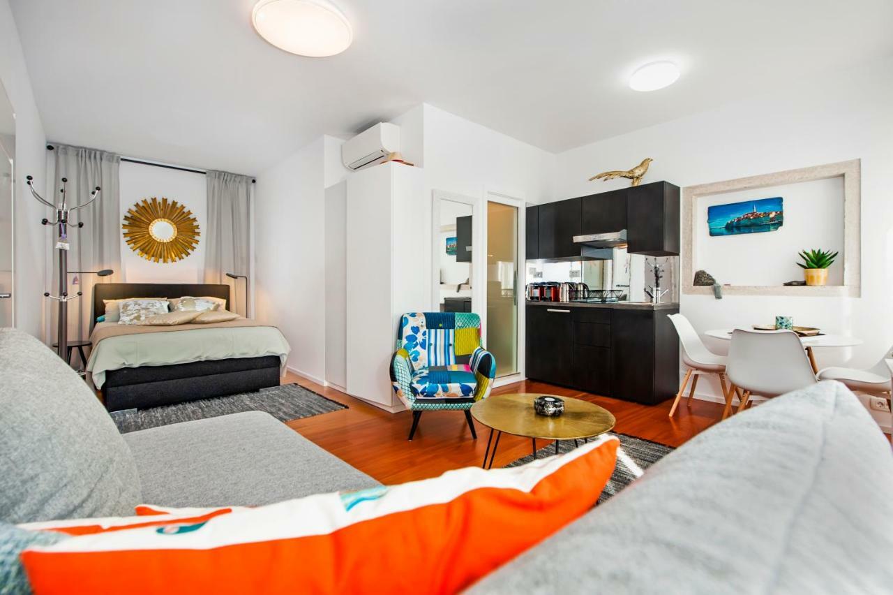Apartments Sea View - Sunrise And Maremonte Rovinj Luaran gambar