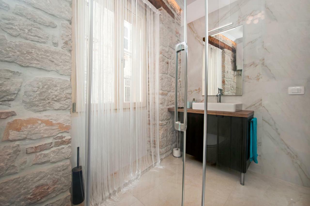 Apartments Sea View - Sunrise And Maremonte Rovinj Luaran gambar